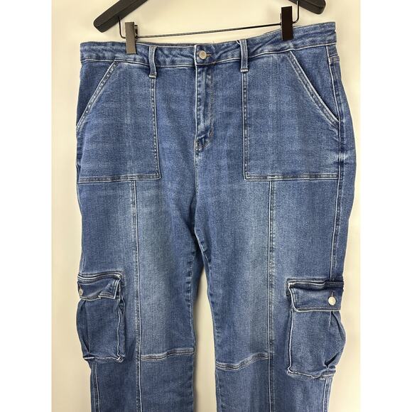Judy Blue Macon Cargo Wide Leg Jeans High Rise Blue Denim Women's Plus Size 24W - Picture 3 of 16
